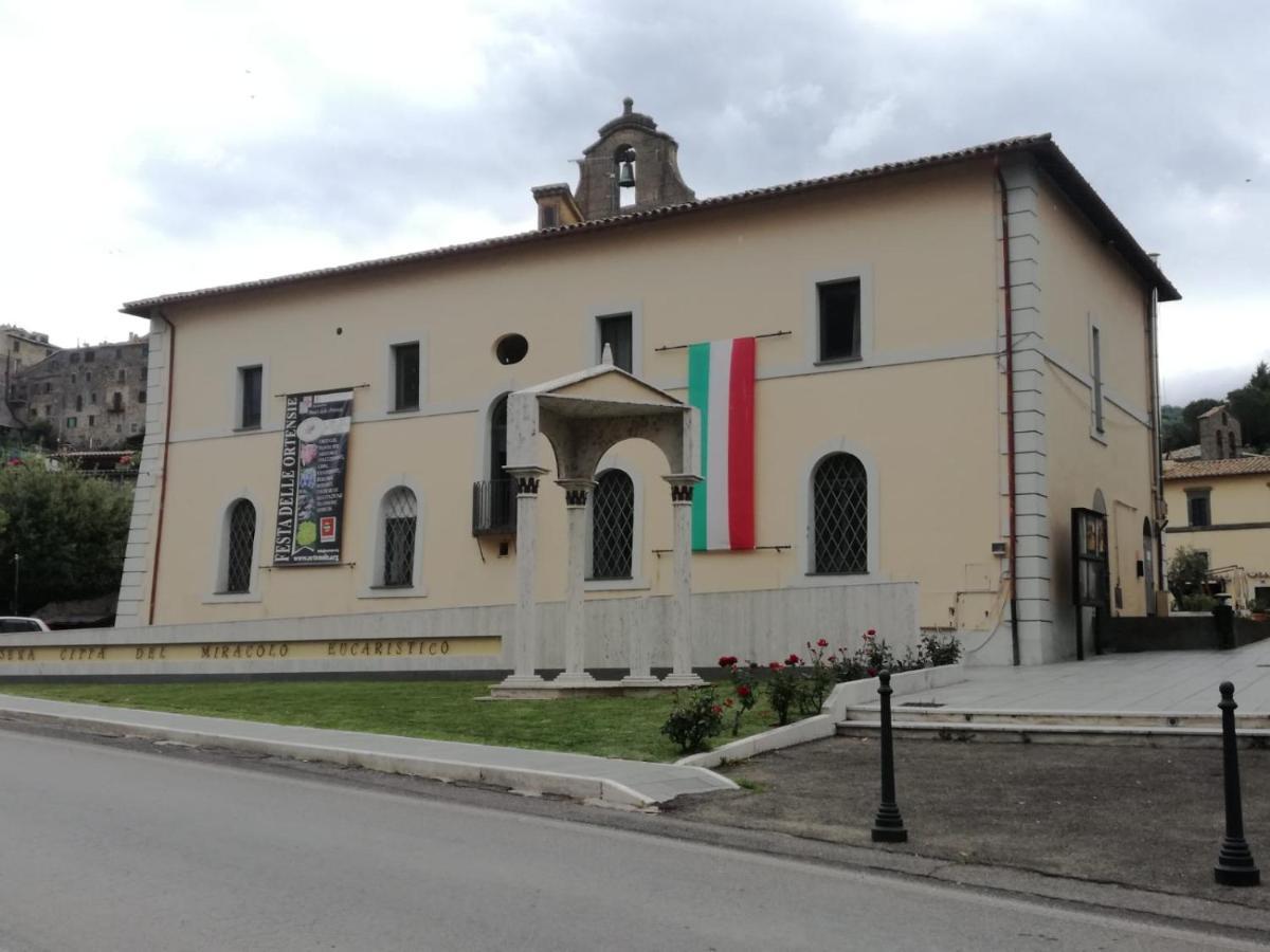 Alloggio Turistico Civico 4 Bolsena Bagian luar foto