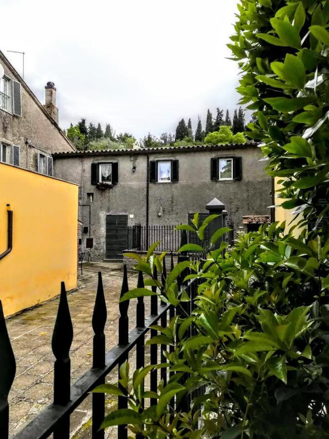 Alloggio Turistico Civico 4 Bolsena Bagian luar foto